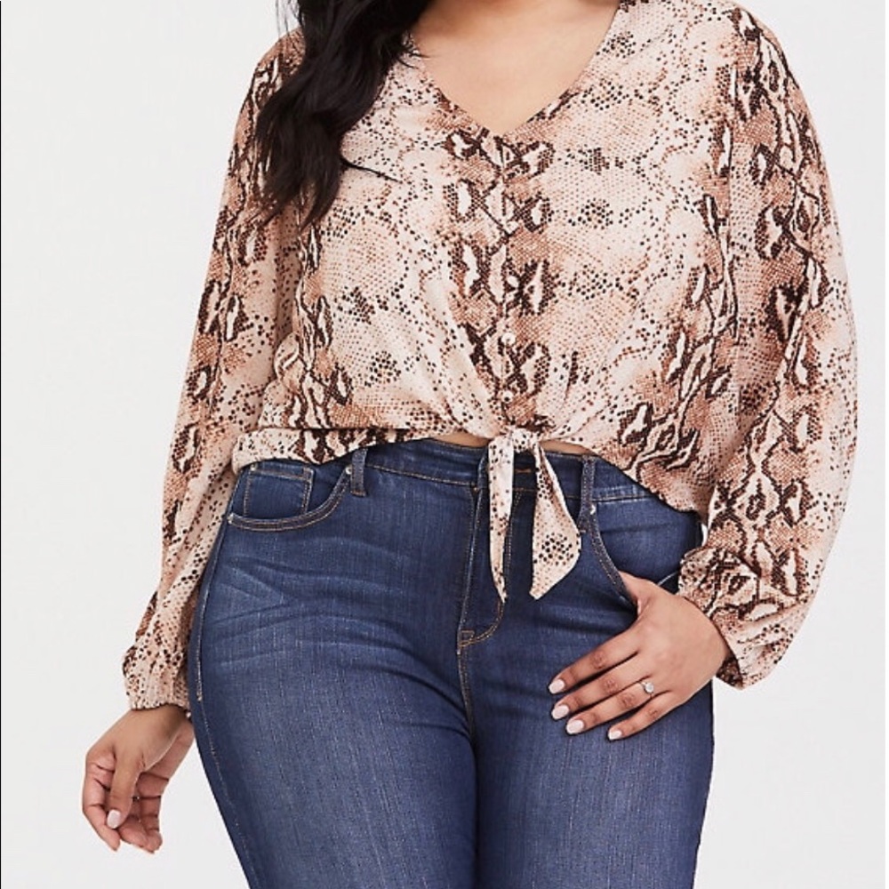 Torrid snake print tie- front
